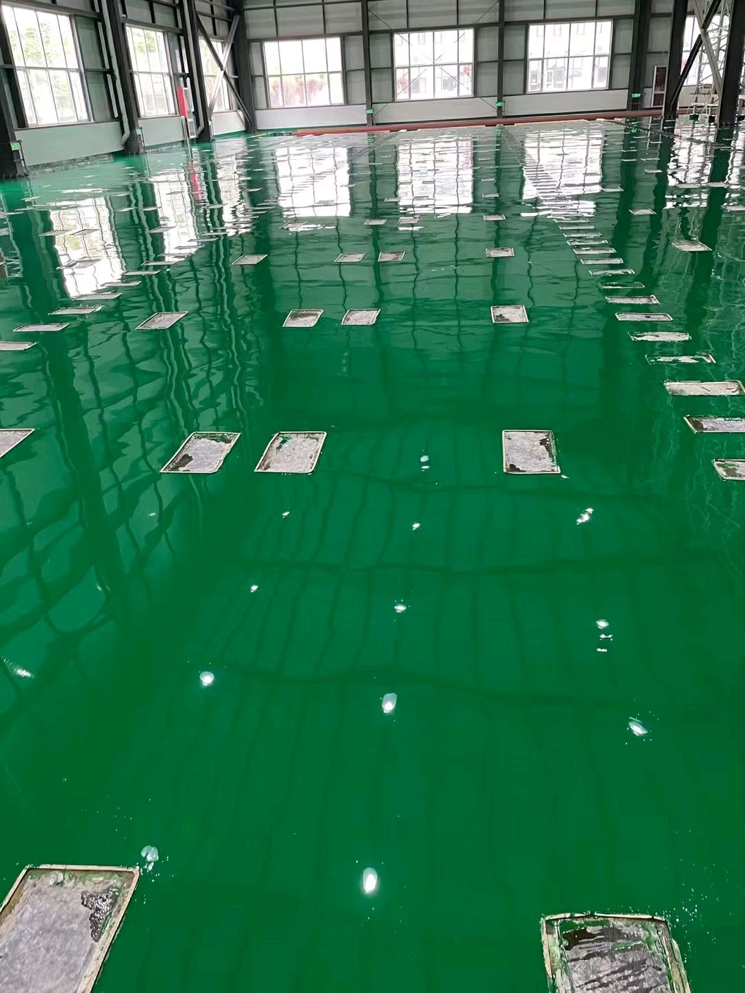 济南哪里有工厂车间水泥地面喷漆(济南哪里有工厂车间水泥地面喷漆师傅)
